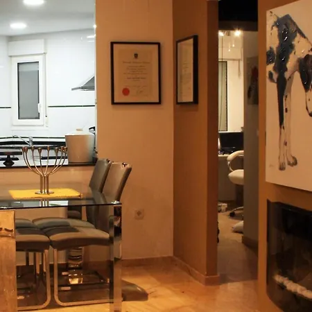 Two Bedroom Seafront Apartmán