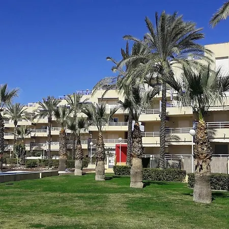 公寓 Two Bedroom Seafront *