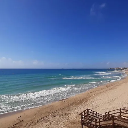 Two Bedroom Seafront 公寓 卡布罗伊格