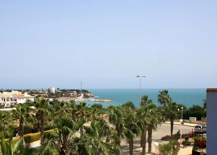 Two Bedroom Seafront Apartament Cabo Roig